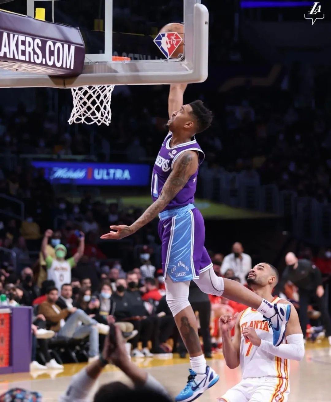 詹姆斯vs垫脚哥视频直播，这场恩怨局，比总决赛还刺激